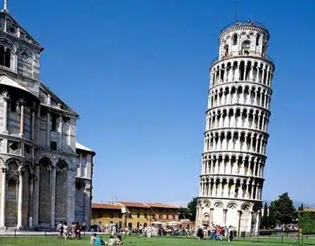 La Fascinante Historia de la Torre de Pisa