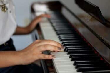 Cómo Aprender a Tocar el Piano con el Móvil