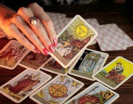 Apps de Tarot y la Búsca del Autoconocimiento